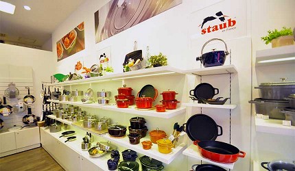 沖绳自由行必买唯一OUTLET「ASHIBINAA」里的珐瑯瓷锅、餐具店家「ZWILLING Group Brand Outlet」
