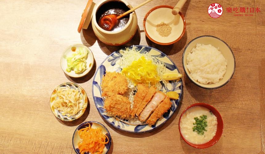 沖繩那霸阿古豬涮涮鍋與豬排專門店推薦「沖繩豬排食堂島豚屋」的阿古豬里肌肉豬排拼盤套餐(やんばる島豚あぐーのロース&ヒレの合い盛り)